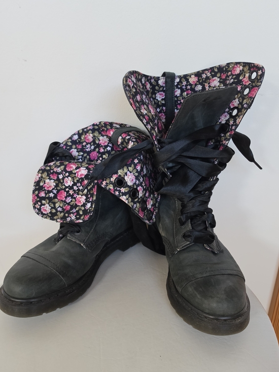 Dr. Martens Shoes - Dr. Martens Triumph 1914 Floral-Trim Black Combat Boots